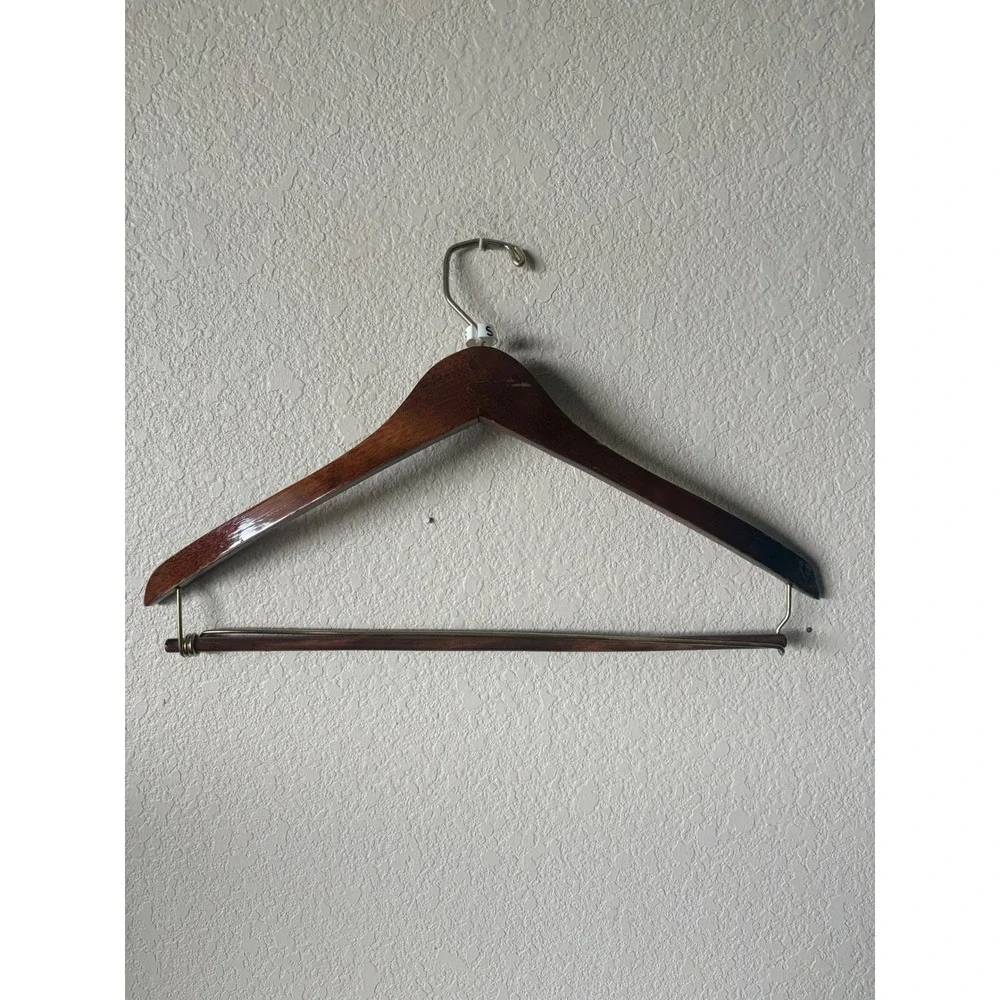 Vintage Dillards Wooden Suit Hanger Mahogany Finish Locking Pant Bar‎ Gold Logo